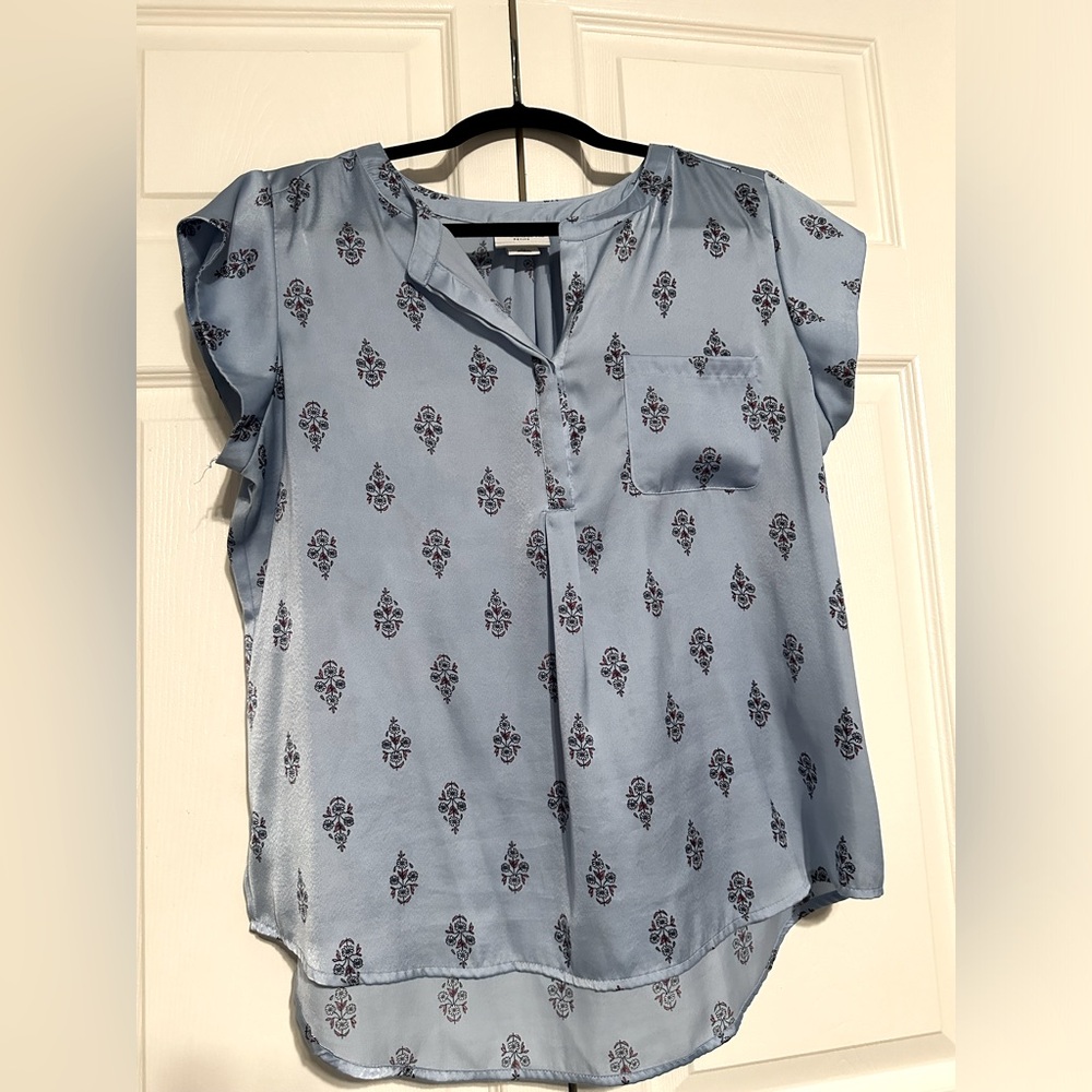 Liz Claiborne pastel blue blouse, Petite Large